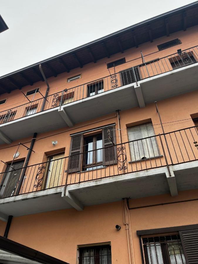 Camera Con Bagno Mirjana Cislago Exterior photo